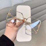 Amber Vintage Alloy Chain Rivet Square Eyewear Sunglasses MON 